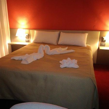 Hotel Lido Bollengo 外观 照片